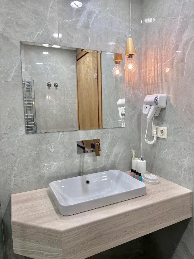 Hotel Embassy Tbilisi Exteriér fotografie